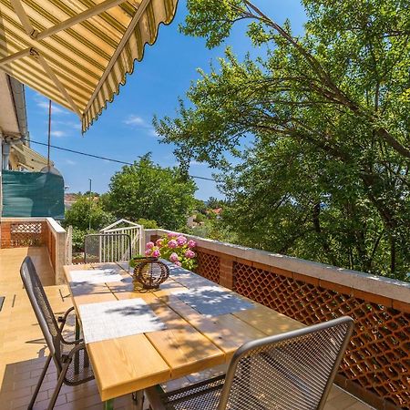 Apartments Krc Pinezići Kültér fotó